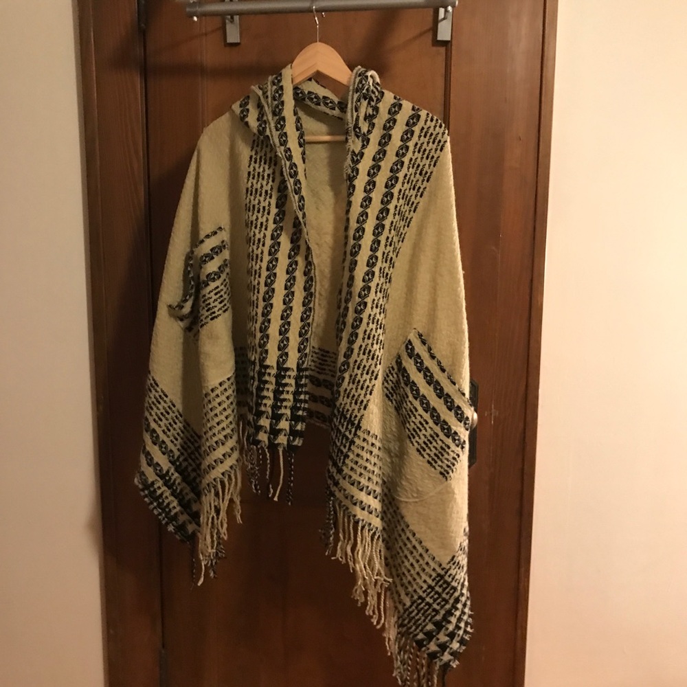 Hooded Shawl with Pockets